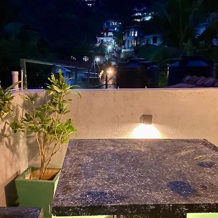 Grand Resort Kandy Esterno foto