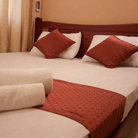 Grand Resort Kandy Esterno foto