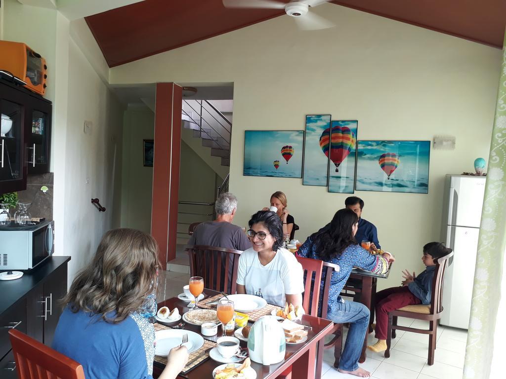 Grand Resort Kandy Esterno foto