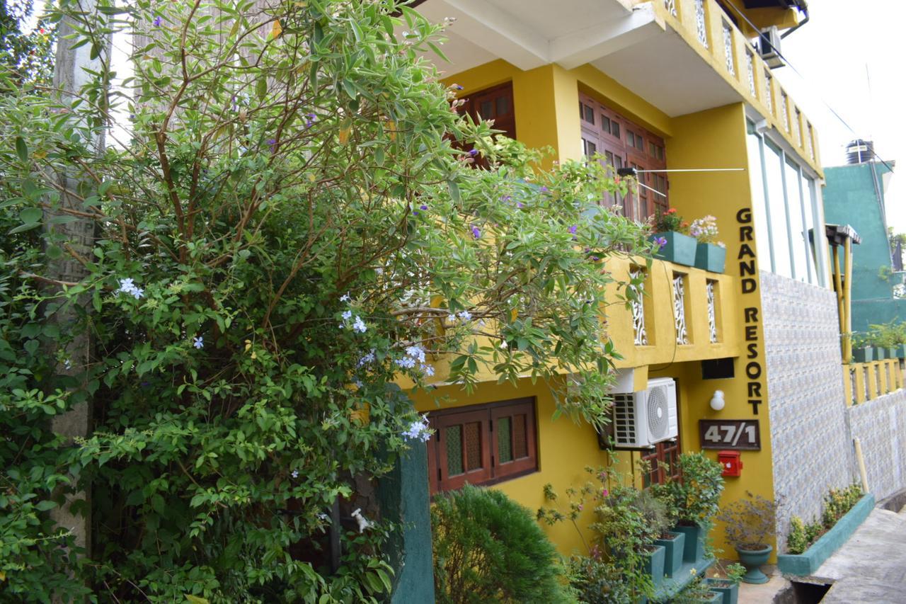 Grand Resort Kandy Esterno foto